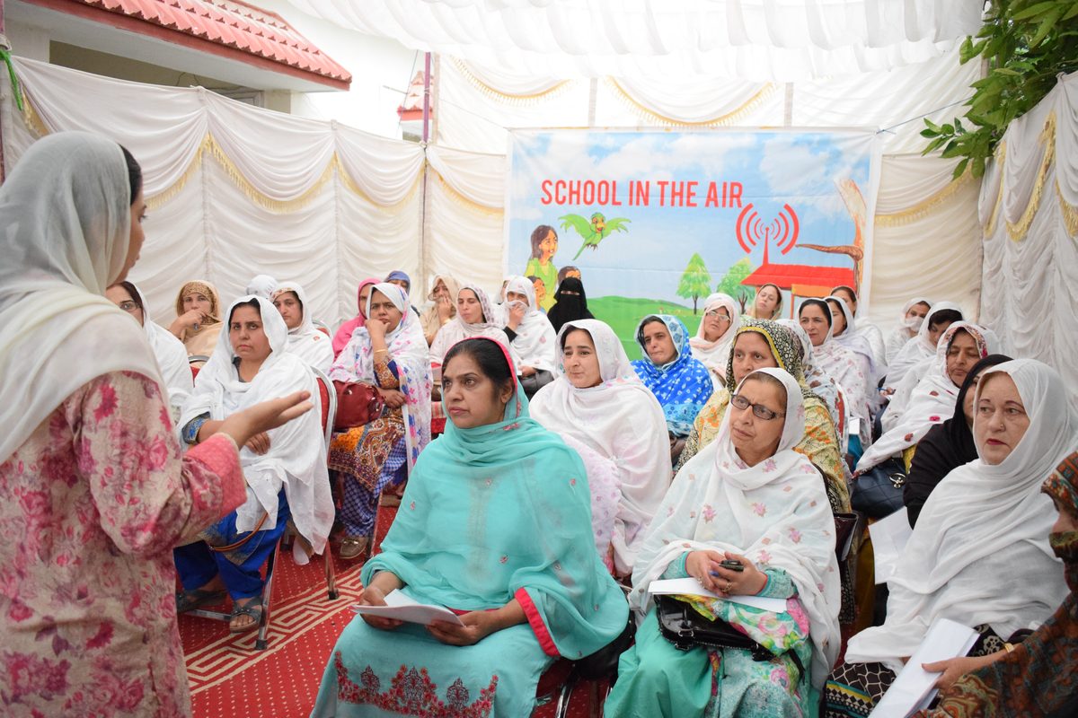 BroadClass teachers training session